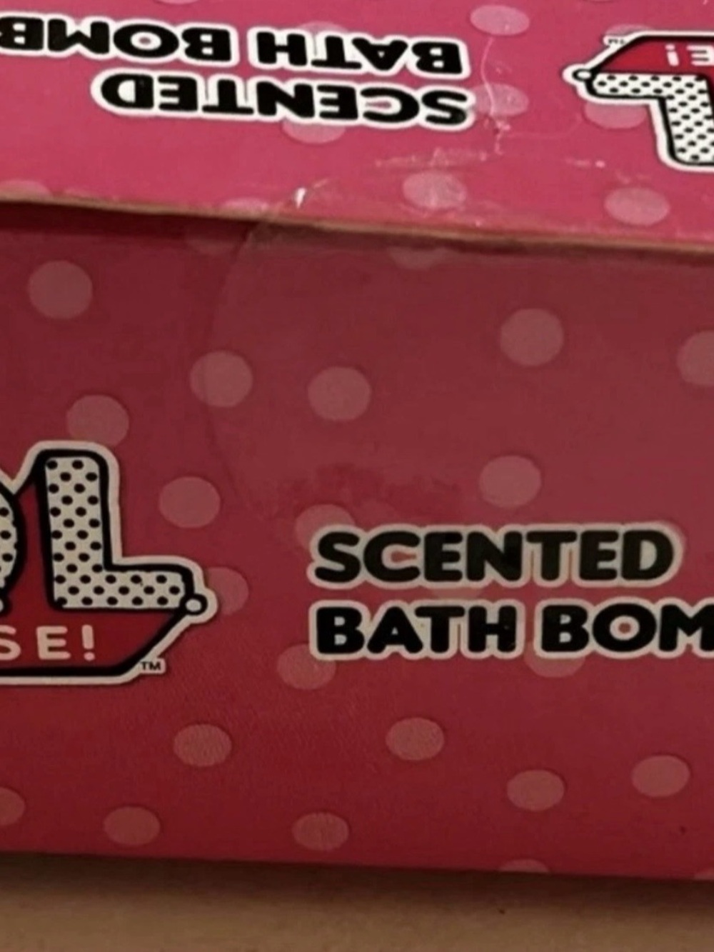L.O.L. Surprise! Heart-Shaped Bath Bombs - Bright Pink - Set of Four - Picture 7 of 12